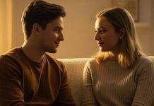 Feeling Lonely in a Relationship: Understanding, Overcoming, and Reconnecting Couple reconnecting