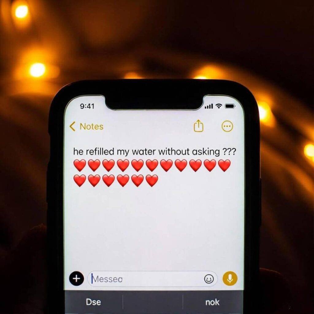 3am Notes app: "he refilled my water without asking ???" with 17 hearts.
